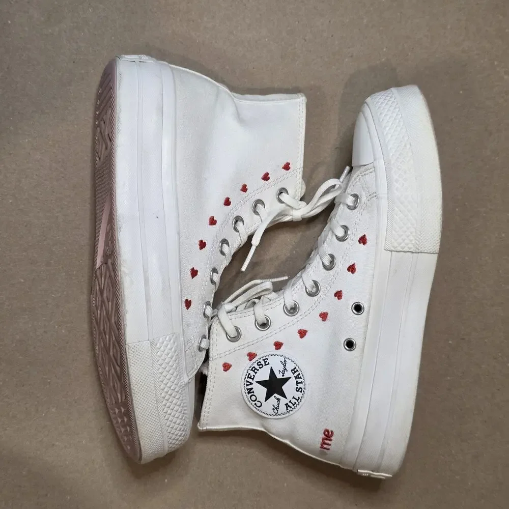 Women’s SZ 7.5 Converse All Star Lift Platform High Embroidered Hearts White